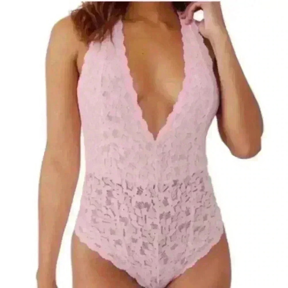 Free People Intimately FP Avery Lace Bodysuit/B4 - Picture 1 of 4